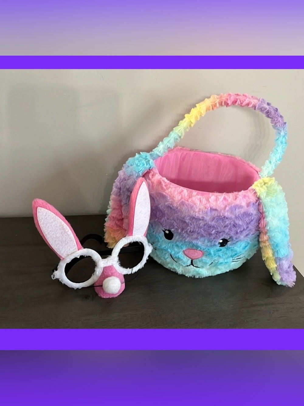Easter Gifting Basket with Bunny
Glasses ( NWOT)
